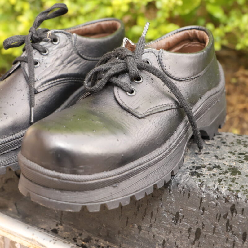 Children's shoes